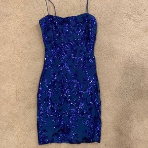 Windsor Body-con Homecoming Dress. WORN ONCE!!